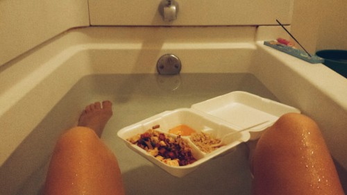 lyseekat:  Normally I would not post a bathtub picture but I just want to let everyone know that Chinese takeout floats 