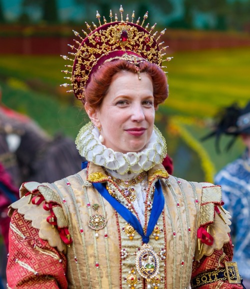 Queen Elizabeth I’s Gold Gown (Southern Ren Faire, 2018)