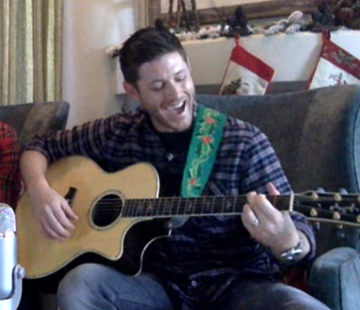 buckyandnat:  jensen smiling/laughing at himself for forgetting the lyrics to the