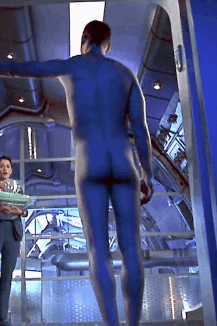 mynewplaidpants:  Sudden thoughts of Peter Facinelli’s bum in Supernova 