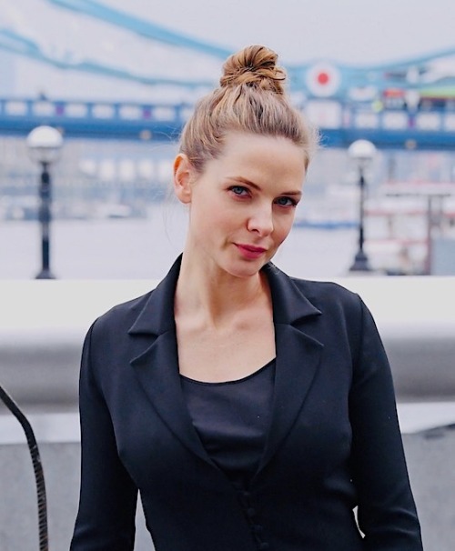 rebeccalouisaferguson:Rebecca Ferguson is wearing Safiyaa full look and Giuseppe Zanotti ‘Betty’ San