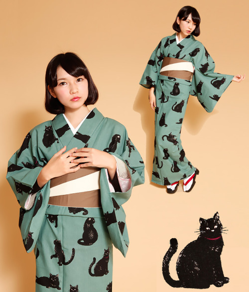kimononagoya:Another great cat kimono here, paired with a soft neutral brown and taupe obi that keep