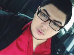 latinocub09:  Selfie before work ;) ehhh idk about this one.