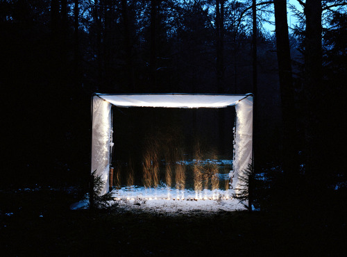 tofumoth:Ira Tviga - Sound-Light (2010)Tviga’s Sound-Light project was conceived out of the fact tha