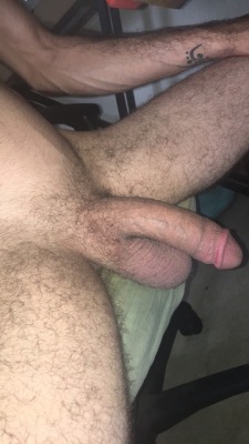 skatesneakerhomie:  sir-hung-low:  NICE DICK