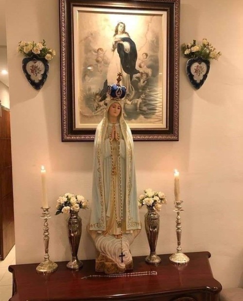 The Beauty Of Home Altars ✝️🤍