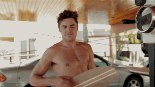 alekzmx:  savemyfuckinglife:  + ZAC shirtless moments ;)  Happy Birthday to our babe 