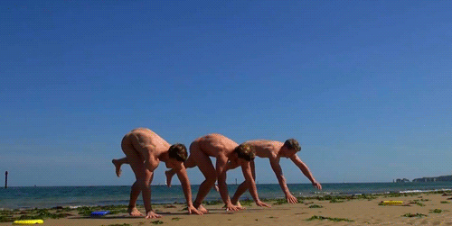 NakedMenInGroups