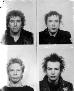 hnrqoli: The Sex Pistols’ passport photos,