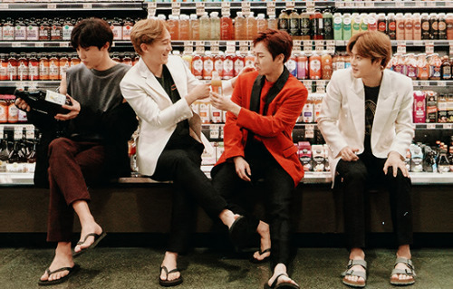 PRESENT ; Gift Photobook #8