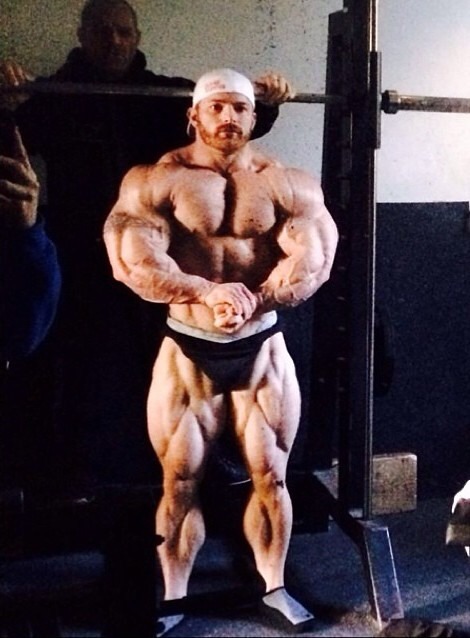 Flex Lewis - Reminiscent of one of Dorian Yates’ most known photos. This man has never looked more god like.