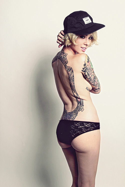 d-r-e-ll-a:  Alysha Nett