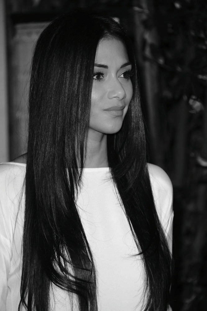 mynameisboobss:  forthosewhocravefashion:  Nicole Scherzinger   $ What do you know