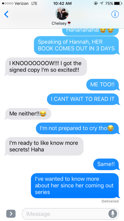 ohmyhartoo: If you couldn’t tell. Me and @harto-sexuals are VERY excited for Hannahs new book!