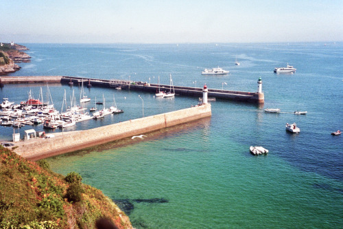 À BON PORT   (Belle-Île-en-Mer - BZH)  -  Été 2019 