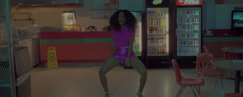 walkanotatalka:  Solange | Lovers In The Parking Lot 