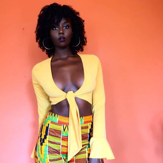 HERE TO MAKE YOUR DASHBOARD SPARKLE: DARK SKIN BLACK GODDESSES!