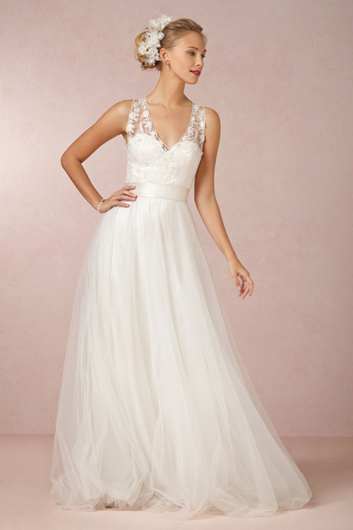 ribbon court train v-neck 2014 skirt wedding dress