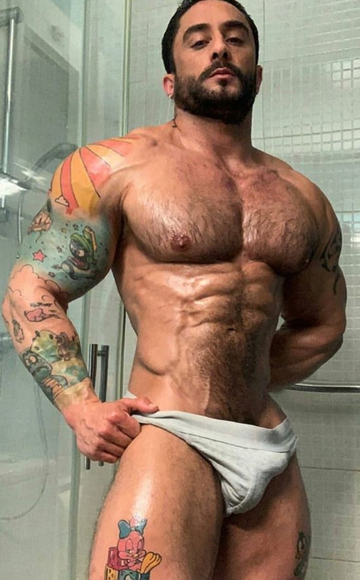 tommytank4:musclelustfavs:stefanocici:🔥‼️Tommytank4 is back!  Now over 101,000 followers!!