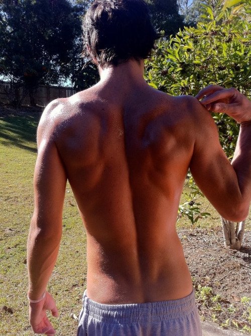 🐧 You Must Be Gay+ To View This Blog*