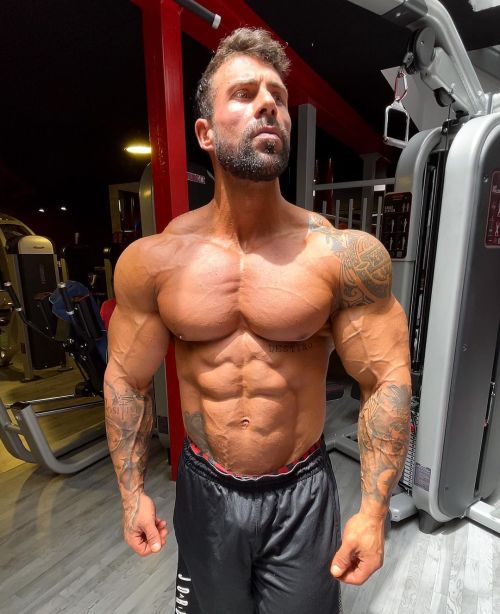 Bodybuilder, Omar Pellejero