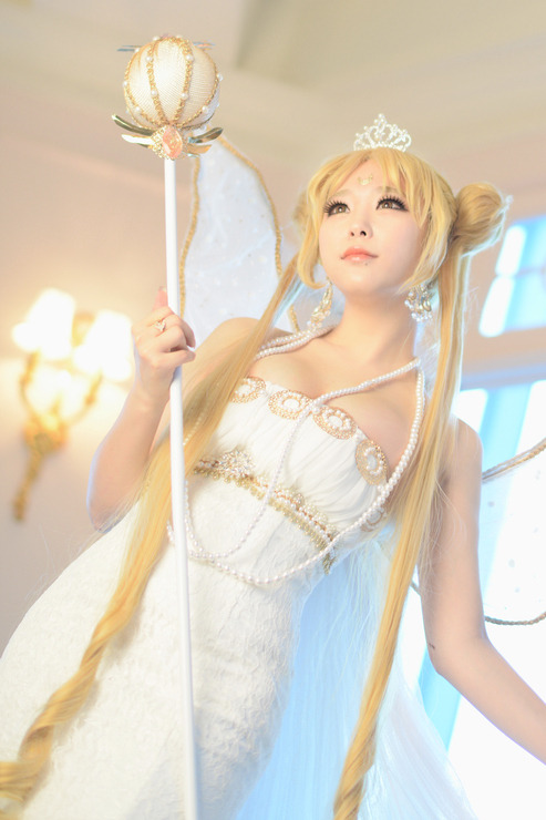 cosplayeverywhere:  Sailor Moon R (美少女戦士セーラームーンR) ~ Neo Queen