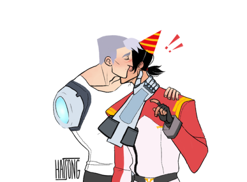 hats0ng:shiro missed a little bit but that’s okay the birthday boy is happy anyway 