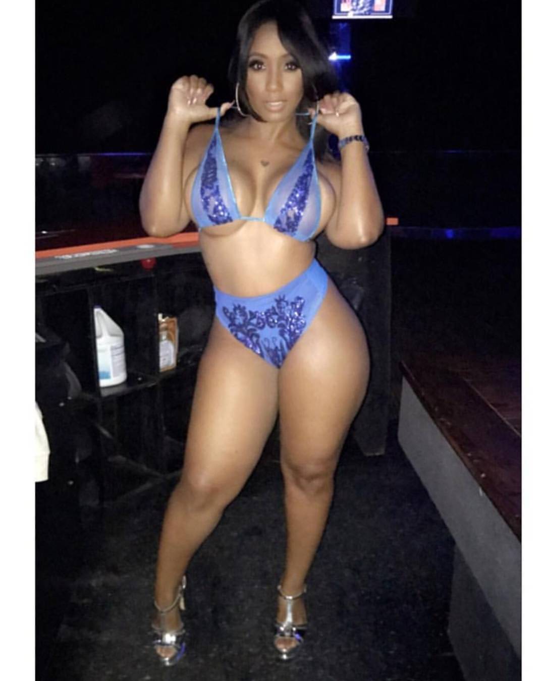 kornbredfed:  K O R N B R E D F E D 👣👣👉🏿: @anjenylust  #kornbredfedgirlz