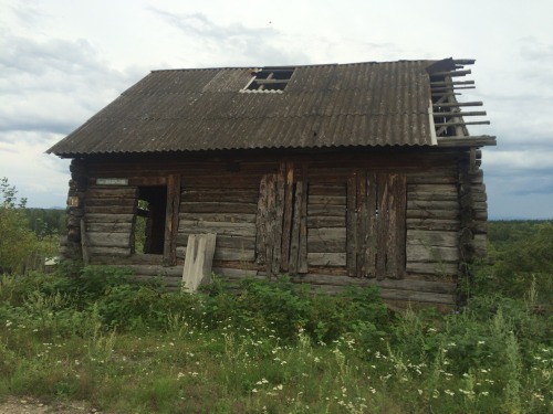 the rural russian aesthetic.