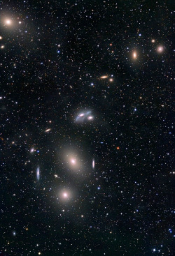 afro-dominicano:  Markarian’s Chain: M84,