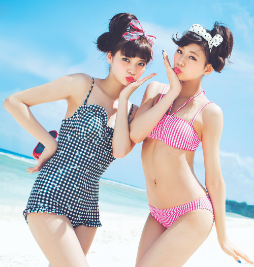 licoricewall:  新川優愛 (Yua Shinkawa)・西内まりや (Mariya Nishiuchi)