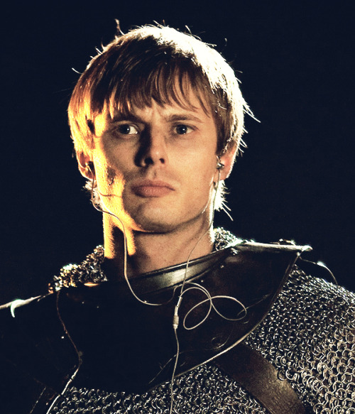 thelionandthephoenix: #what is this sorcery merlin #these threads in my ears #they are singing