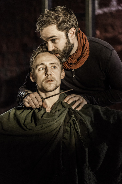 theatreisgoodforthesoul:“Coriolanus” by William ShakespeareDonmar Warehouse, 2013Starrin