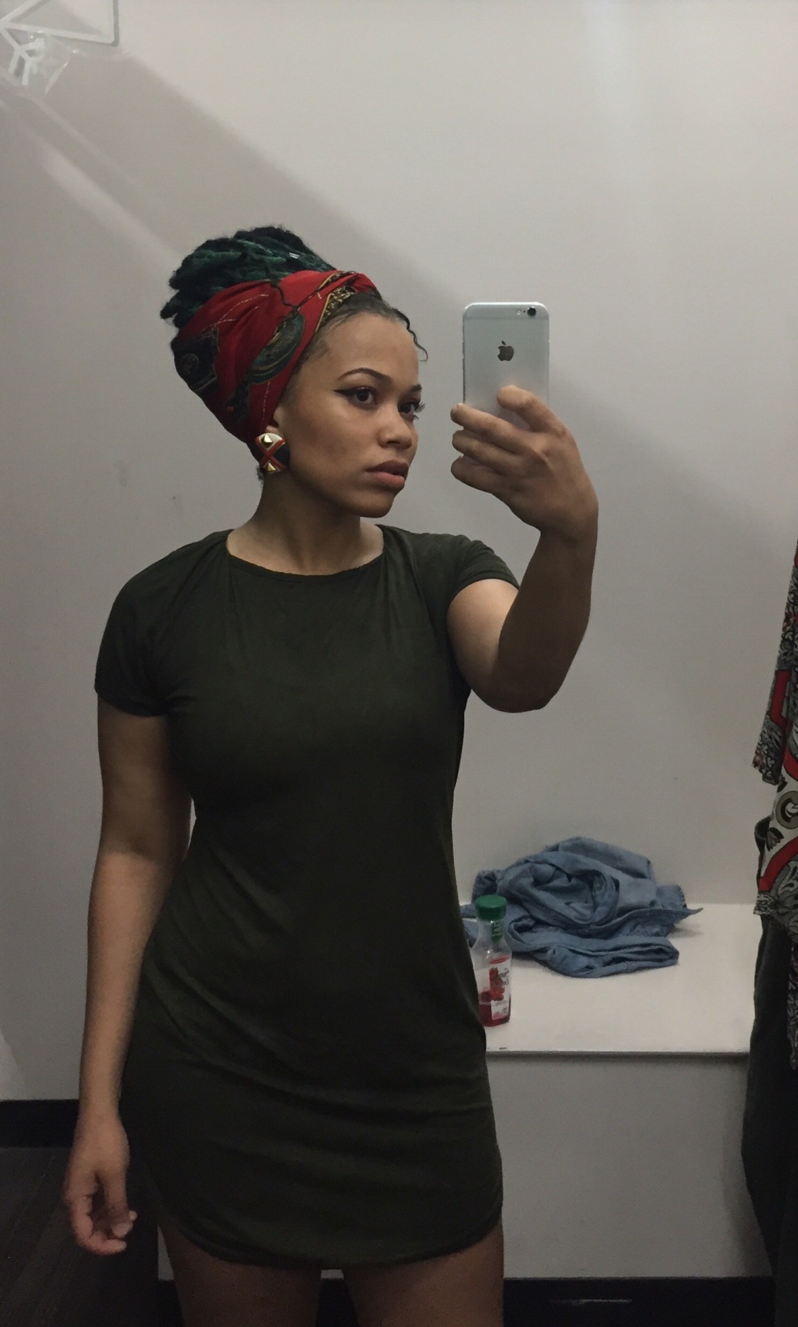 lemonlimenoice:  black–lamb:  i felt cute last Saturday  *fans self* 