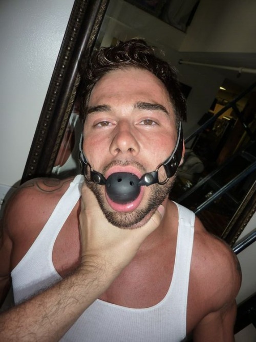 feedersf:amateur male in ballgag