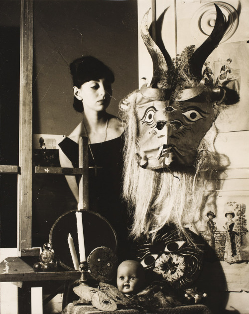 inneroptics: Kati Horna [Woman with Mask], Mexico, 1963