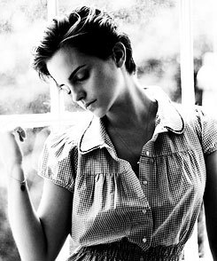 emmawatsonsboobs:  emma watson + black & adult photos