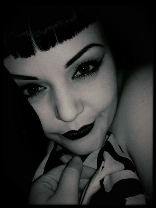 putridpink:  wifetodarkness:  Seeing as everyone is doing it, my 2013 in selfies :)   You are perfection 