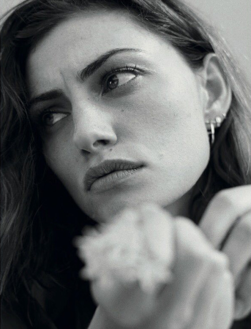 beautorigine:Phoebe Tonkin photographed by James Wright