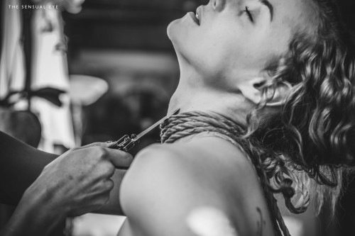 lesbian-butch-femme-erotica: se7enbondage: Steamy scene with Aurora K alt model and photography by T