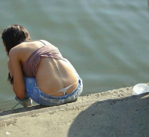 mex-perv:  Whale tail