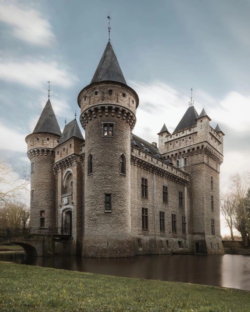  Kasteel van Zellaer, Bonheiden, Province of Antwerp, Belgium,Photo by @rbn_creatography