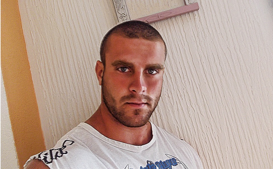 serbian-muscle-men:  Serbian bodybuilder Lazar