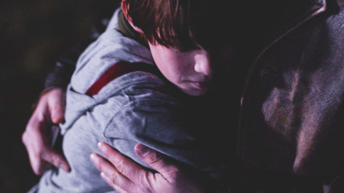 thesassywallflower: SPN Hiatus Creations: Week 4 | Hugs/Affection “Dad would’ve never le