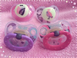 tinglyprincess:Daddy brought me some pretty new pacis 