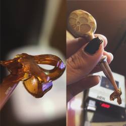 amberrll:  love my dabber from @lyttleski710 perfect for capping my bangers👌🏼👌🏼