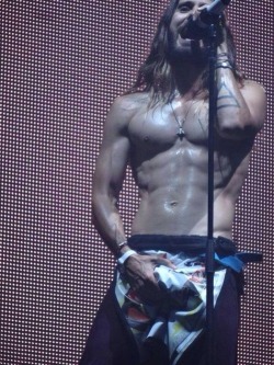 personalswear:  Omg This is should be illegal Jared
