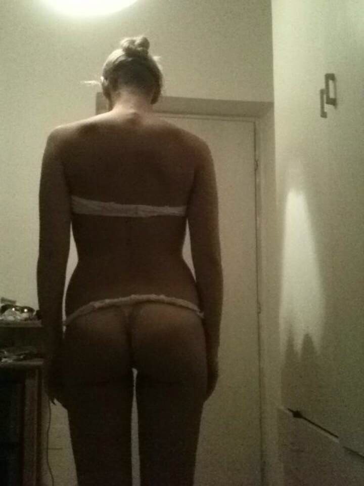 revengeshots:  FANTASTIC SUBMISSION! THANKS! LOOKING FORWARD TO MORE!!!  KIK - TUMBLRSUBMISSIONS