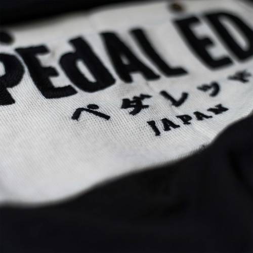 pedaled-japan: Made of Wool blend for classic performance and easy care, the Retro Wool Polo feature