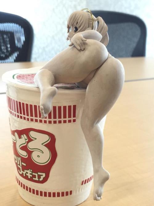 atari-mitsuku:  ohnoraptors:フリューさんのぬーどるぽちゃ子原型スゲェー！小さいハズなのになんだこの謎の巨大感！ Don’t even like noodles but I’ll find a use for this.   yummy~ < |D’‘‘‘‘‘